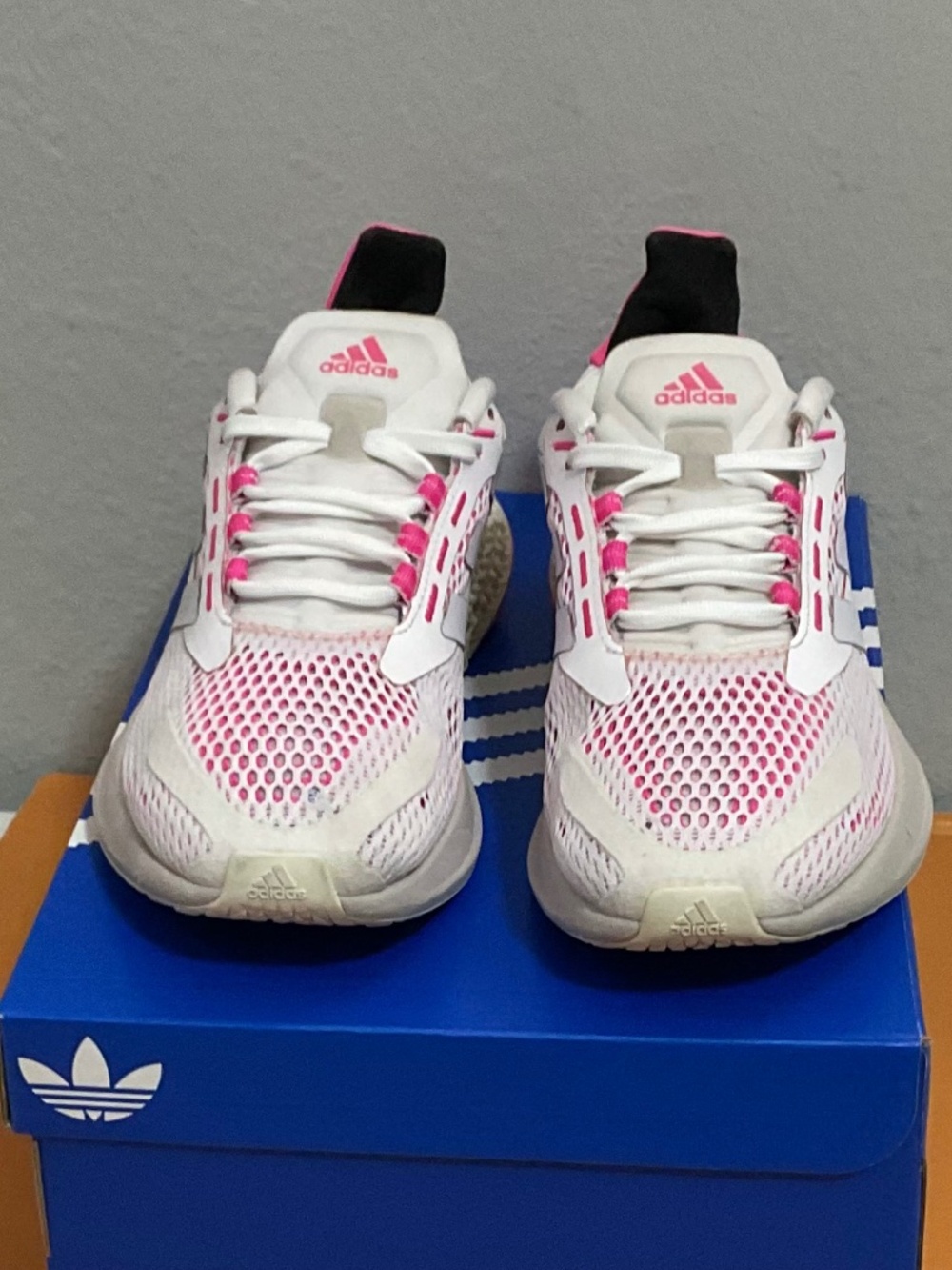 Adidas Size 7 Pink HWA 1Y3001.